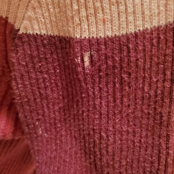 Multicolored pinks and purples sweater - Picture 3 of 3